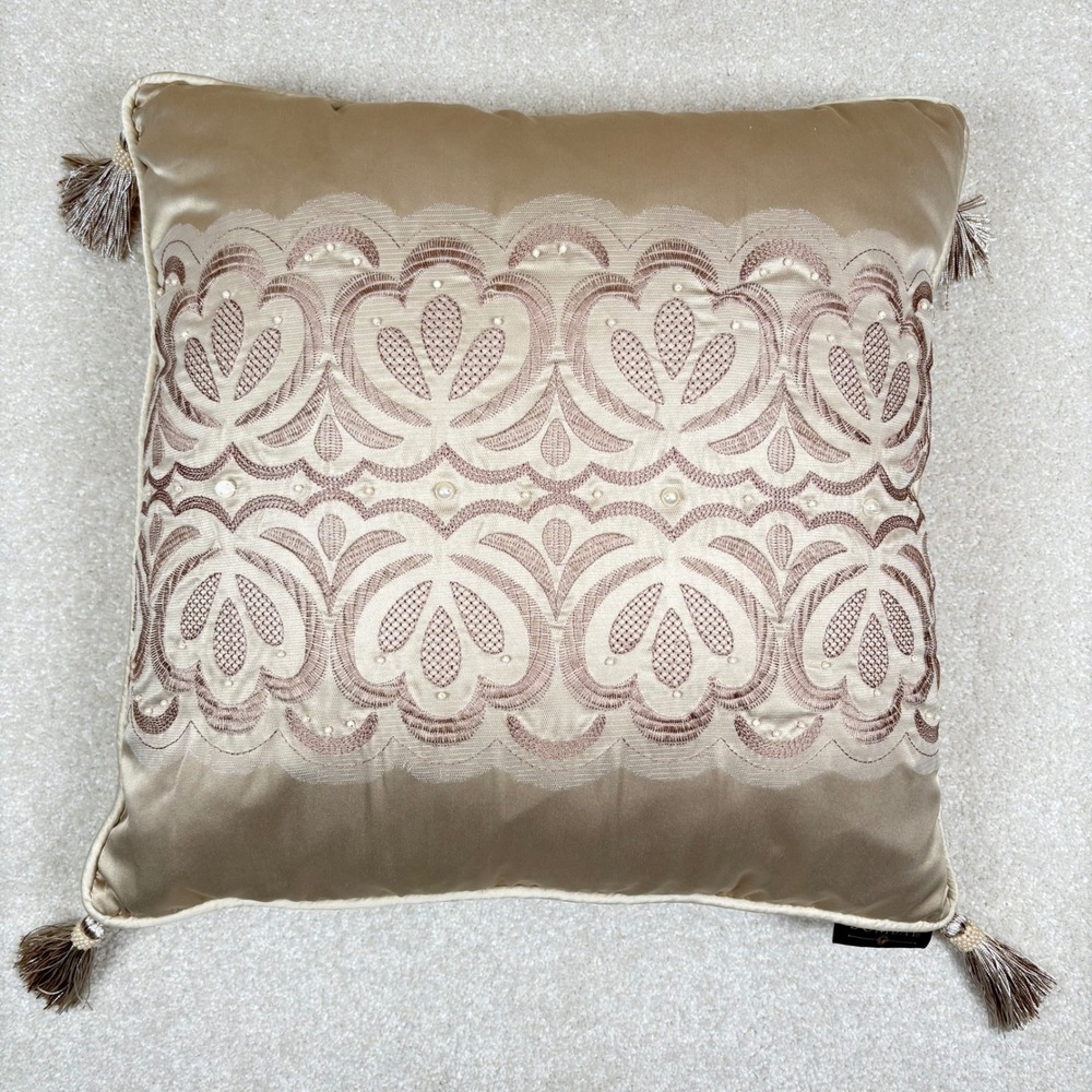 Bombay Home Decor Throw Pillow Beige Embroidered Bead Tassel Accent 16x16‎
